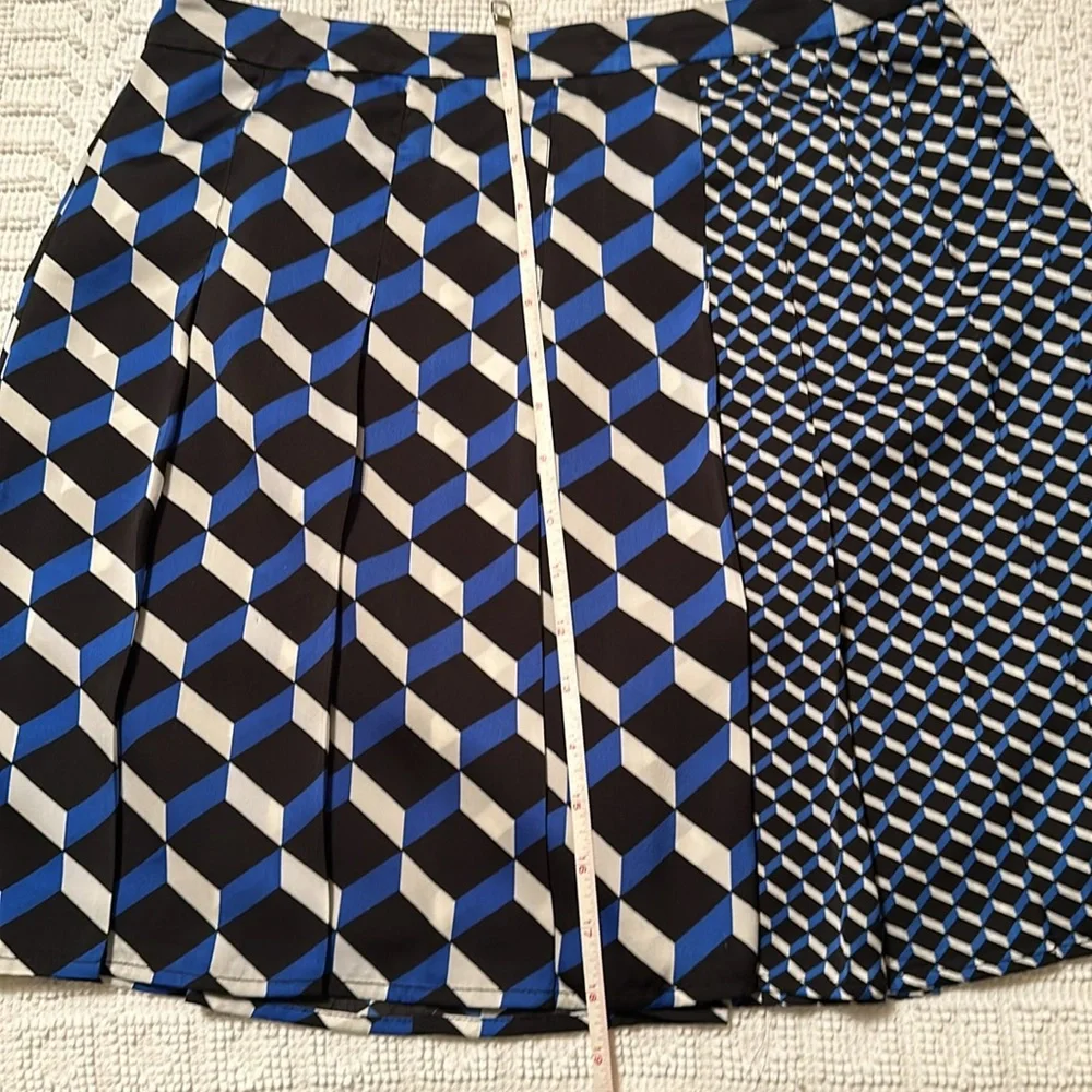 Halogen geometric patterned skirt - Picture 4 of 5